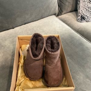 Toddler ugg boots